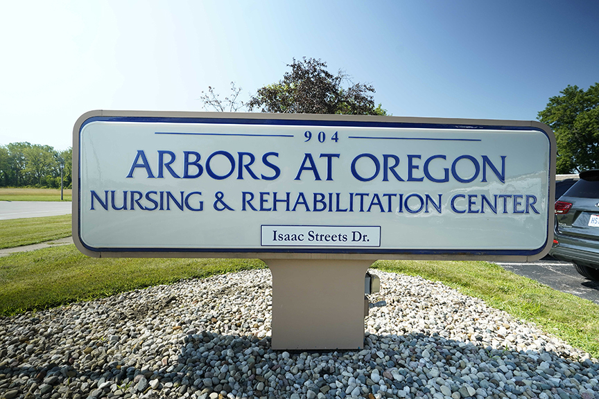 Arbors at Oregon sign- Arbors at Oregon
